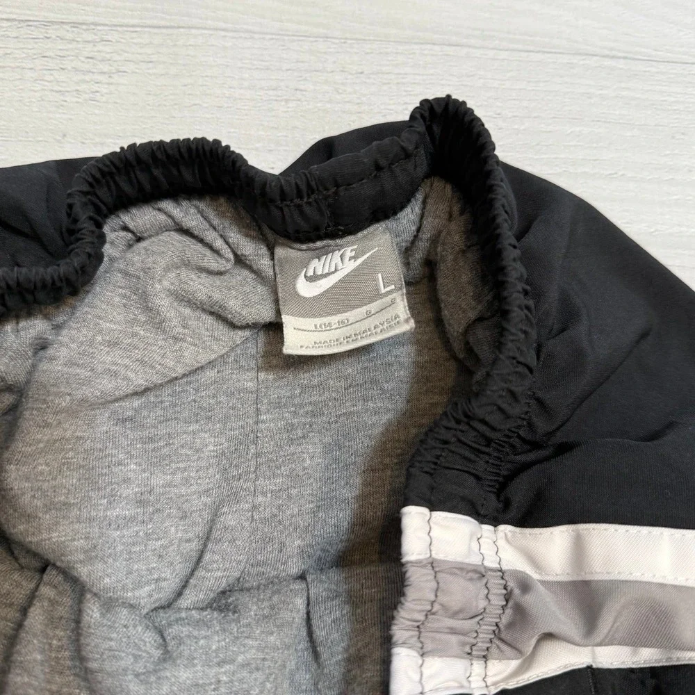 Nike vintage black